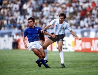 1986 World Cup Finals, Puebla, Mexico, 5th June, 1986, Italy 1 v Argentina 1, Italy’s Giuseppe Galderisi with Argentina’s Oscar Garre