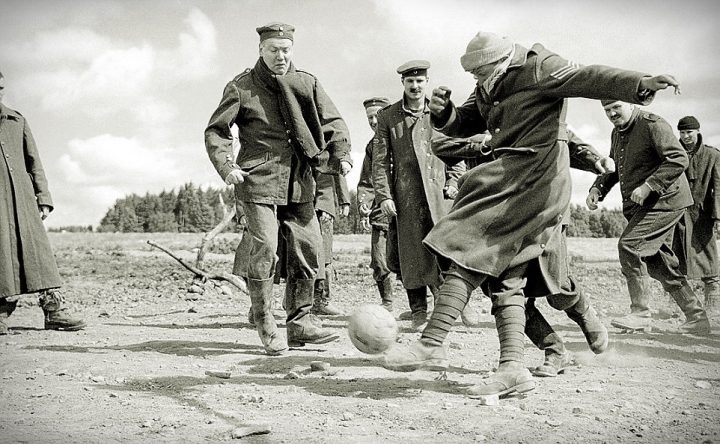 Tregua Di Natale 1914 Partita Di Calcio