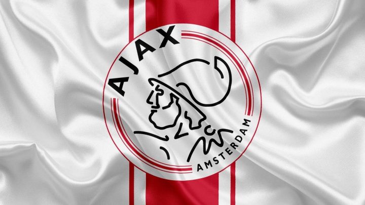 ajax-amsterdam-flag-storiedicalcio