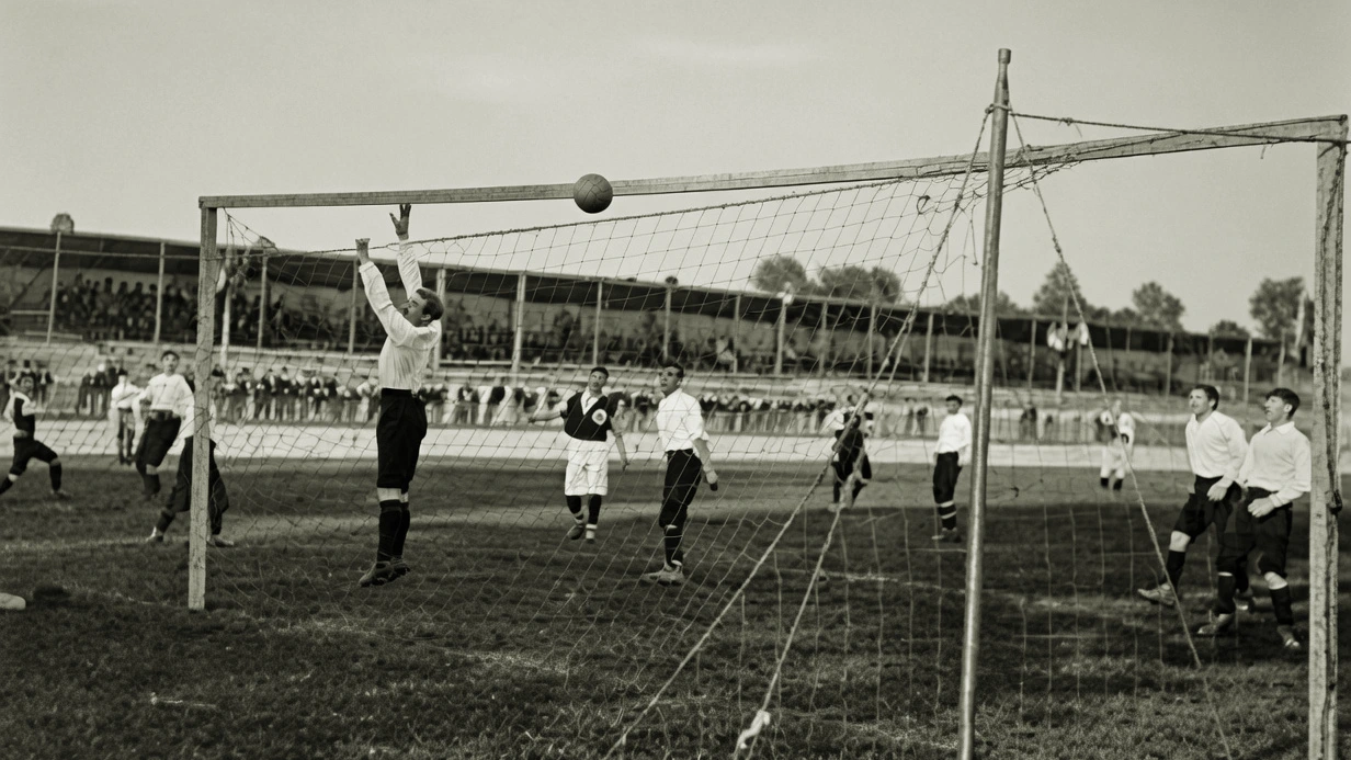 calcio-parigi-1900